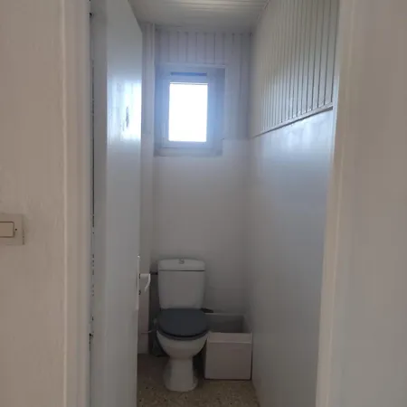 Spacieux Et Lumineux, Terrasse, Parking, Proche Commodites Apartment *